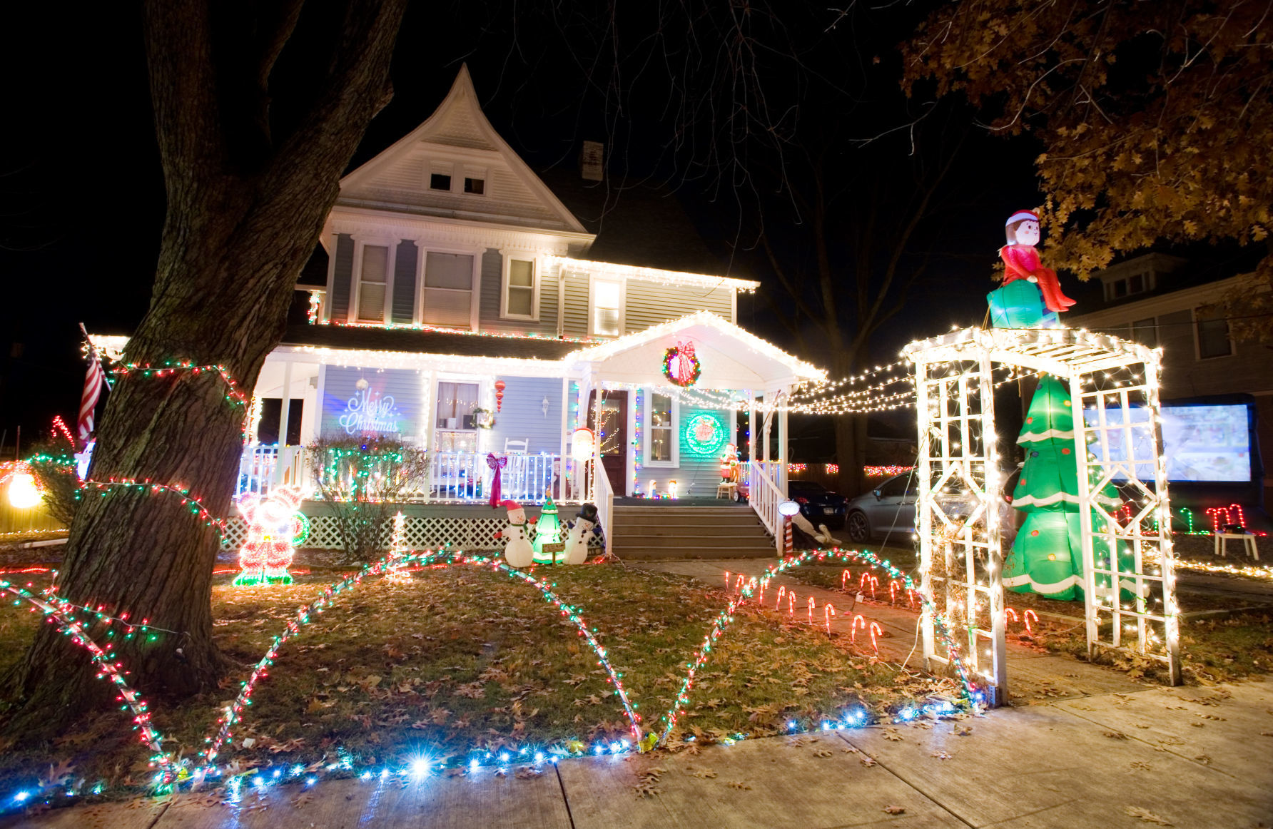 Charleston Christmas Lighting Winners 12/18/18 - 3